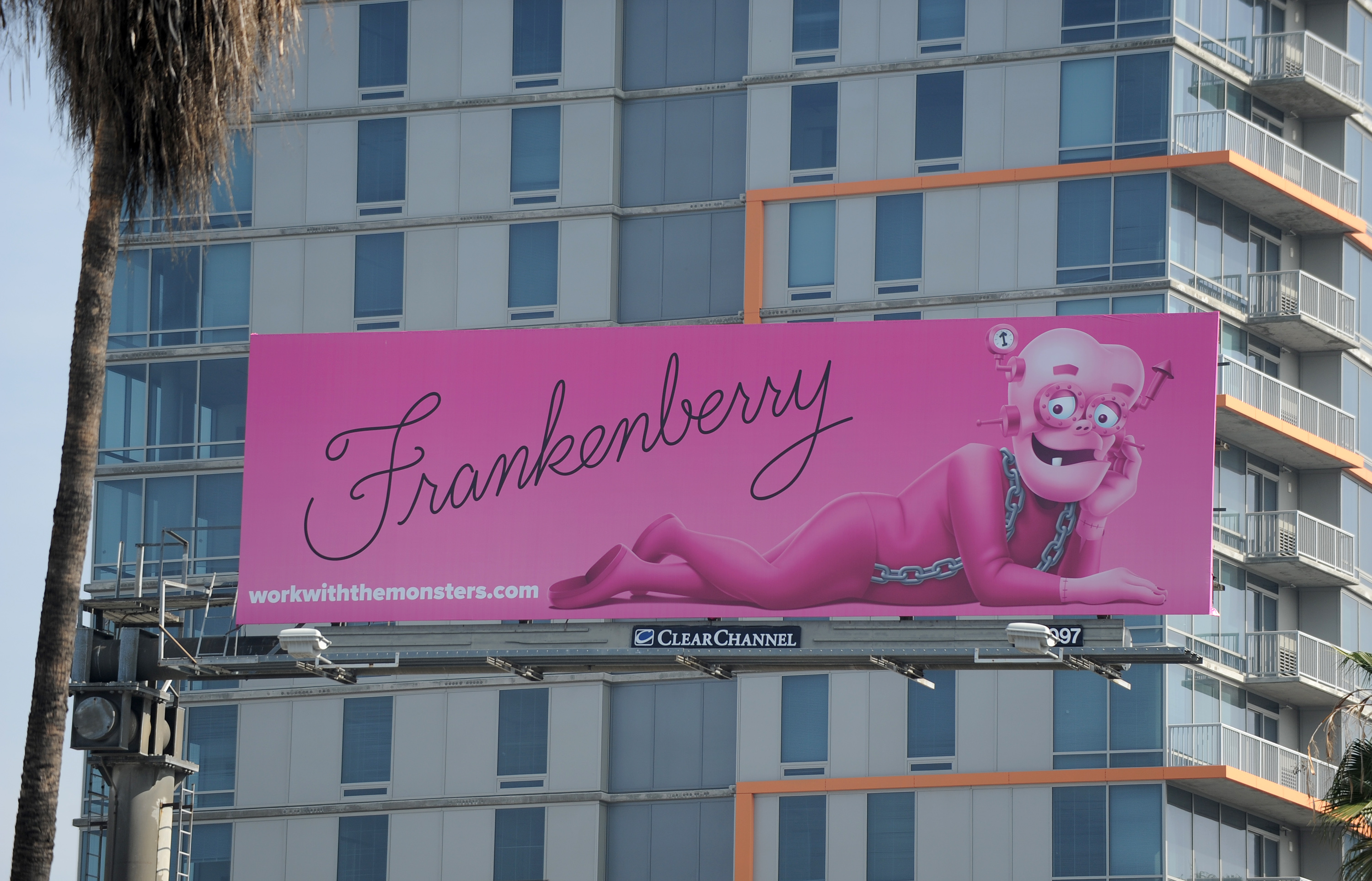 monster_cereals_hollywood_billboard