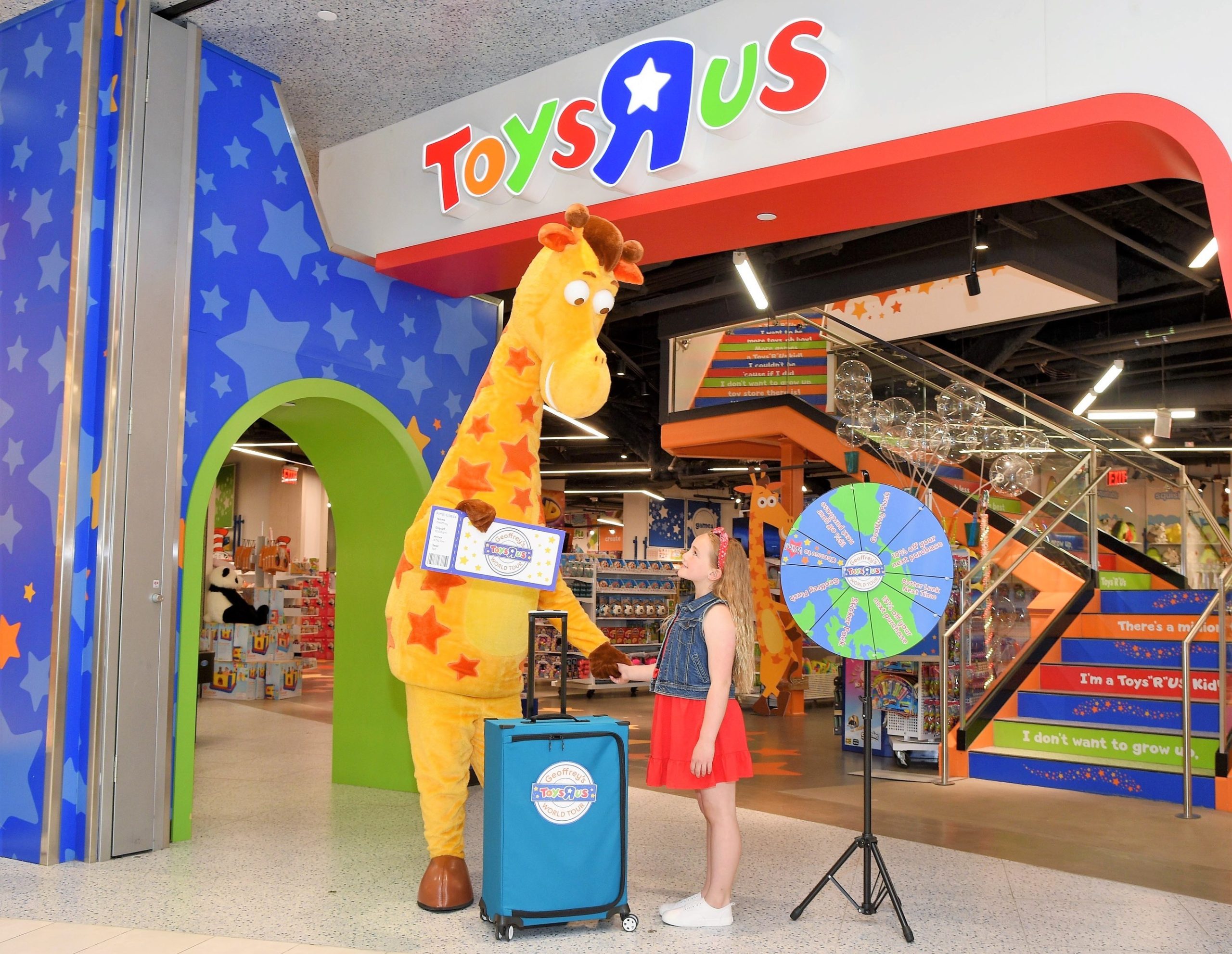 Geoffrey the Giraffe, the Toys”R”Us Icon, is Heading on a World Tour 